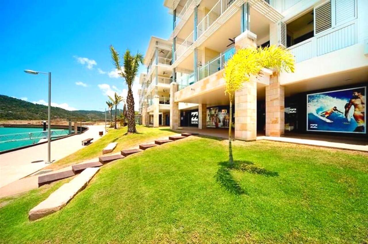 Absolute Luxury Marina Lifestyle At The Port Of Airlie Beach Extérieur photo